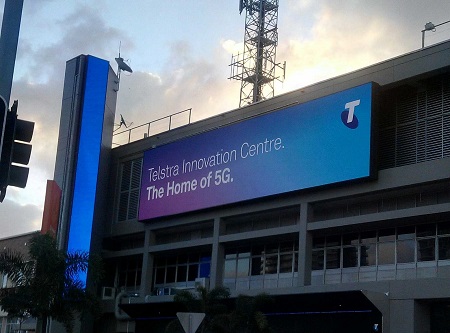 English Classes access to 5G at Gold Coast